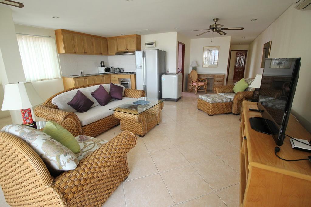 Butterfly Garden Boutique Residences By Frasier, A Lifestyle Destination Apt And Villas 1 To 3 Bedroom Units, 2 Full Bathrooms, Rain Shower, Spa Bath, Complete Kitchen, Staff 24-7,Fast Fiber Optic Wifi, 55" Smart Tv'S, Free Bbq, Pattaya Cameră foto