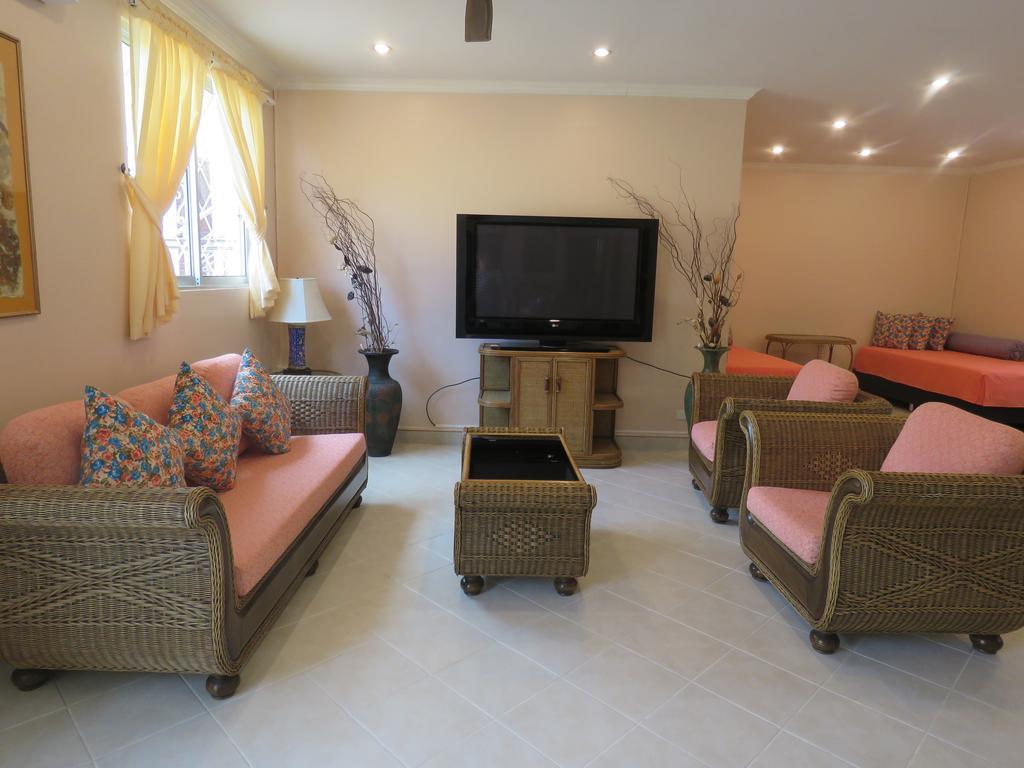 Butterfly Garden Boutique Residences By Frasier, A Lifestyle Destination Apt And Villas 1 To 3 Bedroom Units, 2 Full Bathrooms, Rain Shower, Spa Bath, Complete Kitchen, Staff 24-7,Fast Fiber Optic Wifi, 55" Smart Tv'S, Free Bbq, Pattaya Exterior foto