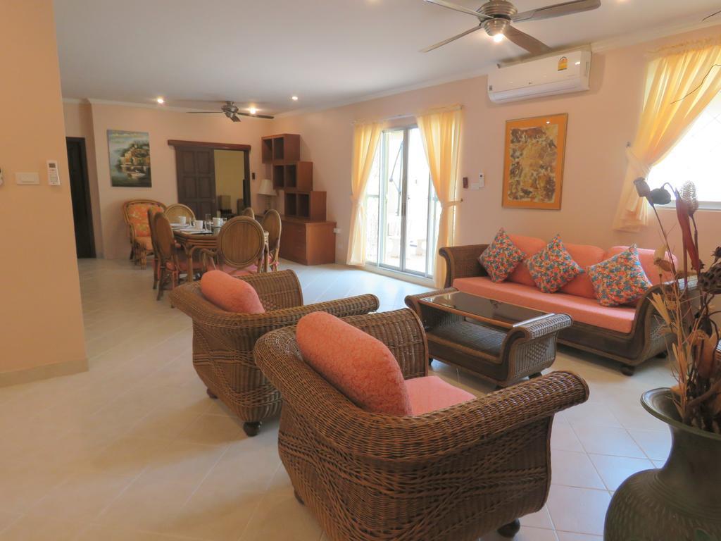 Butterfly Garden Boutique Residences By Frasier, A Lifestyle Destination Apt And Villas 1 To 3 Bedroom Units, 2 Full Bathrooms, Rain Shower, Spa Bath, Complete Kitchen, Staff 24-7,Fast Fiber Optic Wifi, 55" Smart Tv'S, Free Bbq, Pattaya Exterior foto